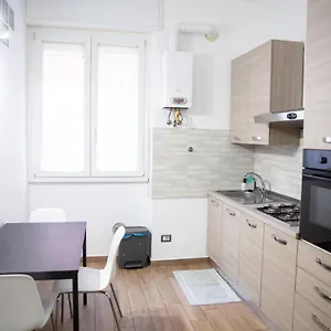 Apartamento Sweet House Navigli, Milán
